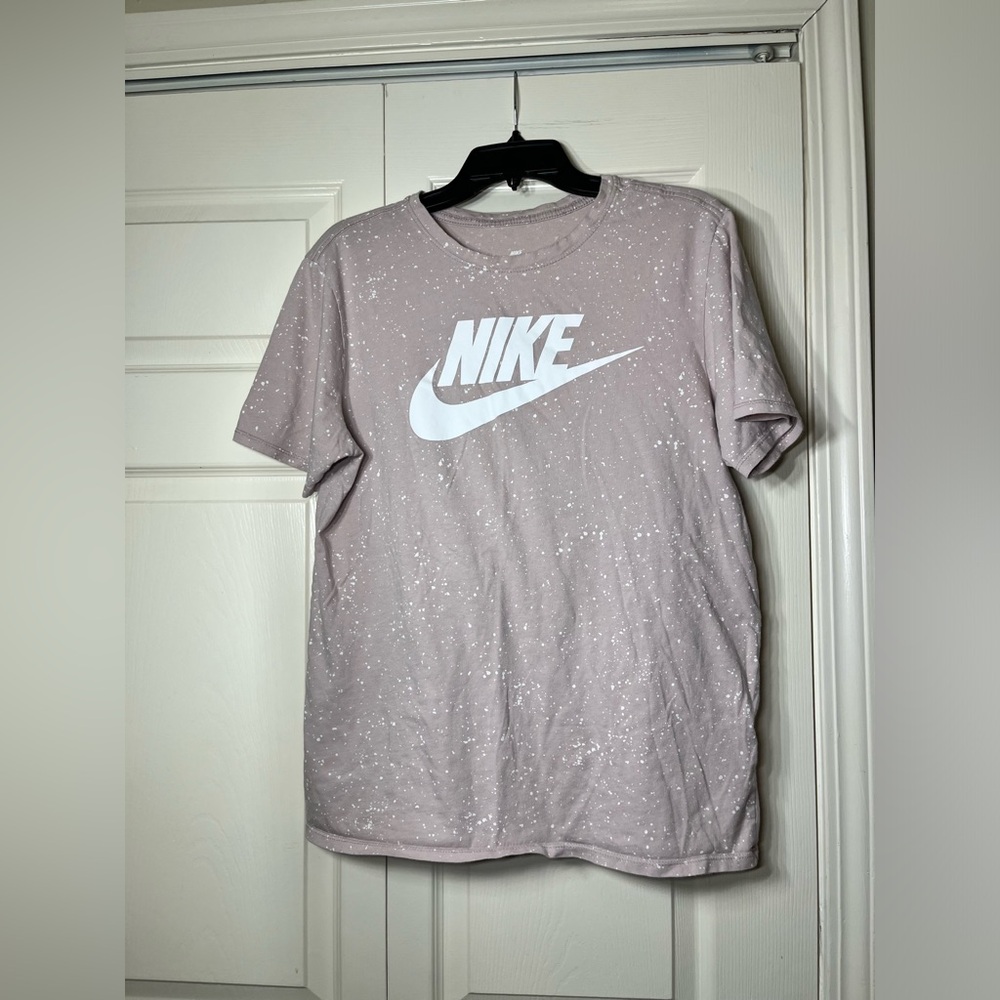 Nike Men's The Nike Tee Swoosh Pink T Shirt
